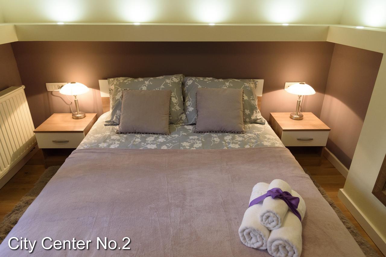Center Apartment *